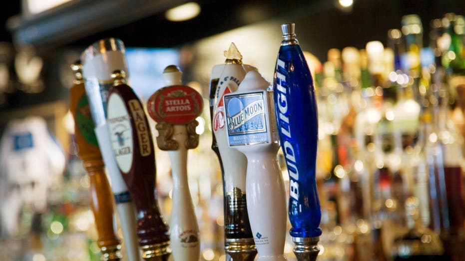 Beer taps Bud Light