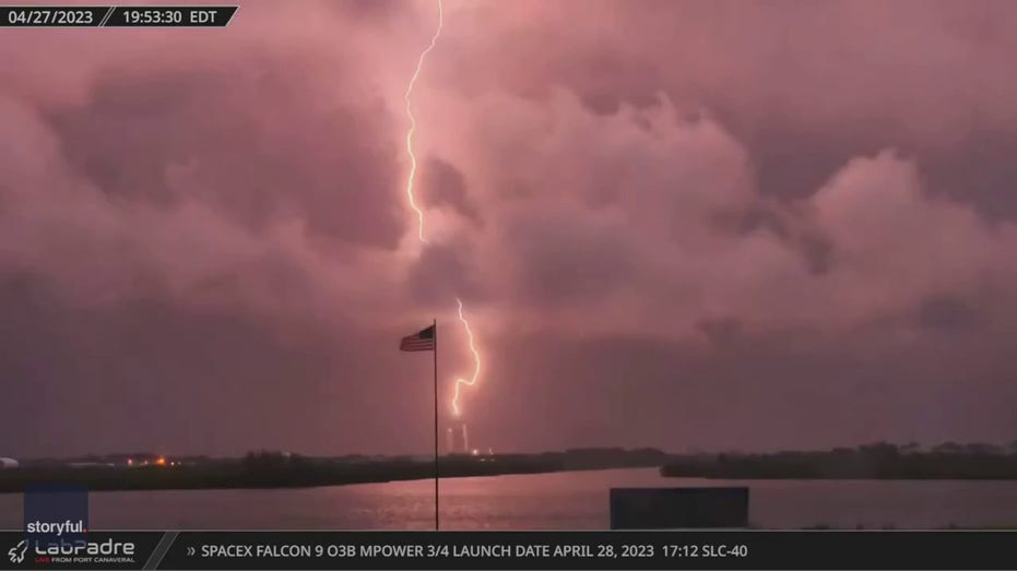 Lightning strikes at Kennedy Space Center delays SpaceX launch