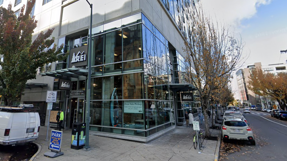Street view of REI store in Portland