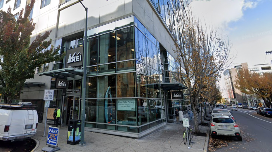 Street view of REI store in Portland