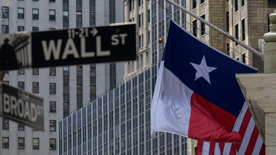 Texas flag outside Wall Street exchange
