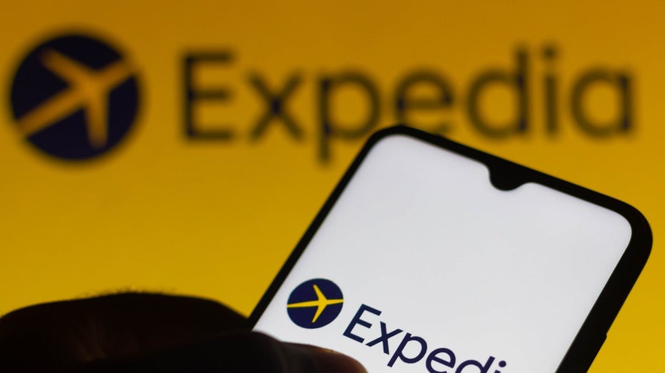 Expedia logo on iPhone