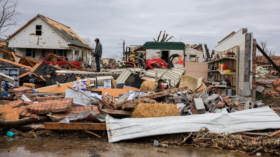 buildings destroyed in Indiana tornado