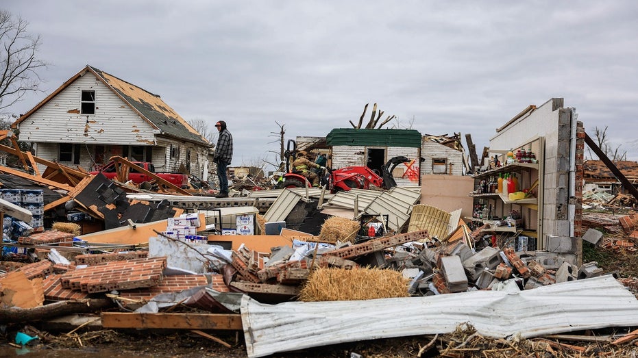 buildings destroyed in Indiana tornado