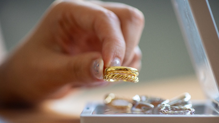 Golden ring jewelry box