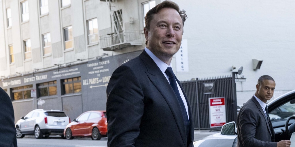 Elon Musk slams Meta's WhatsApp: 'Cannot be trusted' - Vimarsana News