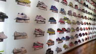 Sneaker thieves steal $13K worth of right-foot sneakers: report