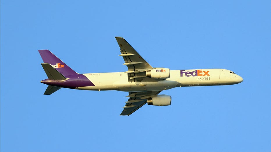 FedEx flight