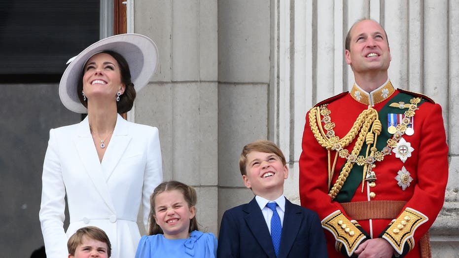 Kate Middleton, Prince William and their children