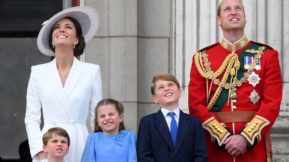 Kate Middleton, Prince William and their children