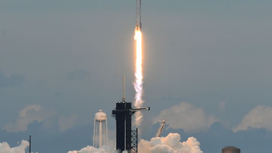 Axiom Mission 2 rocket launch