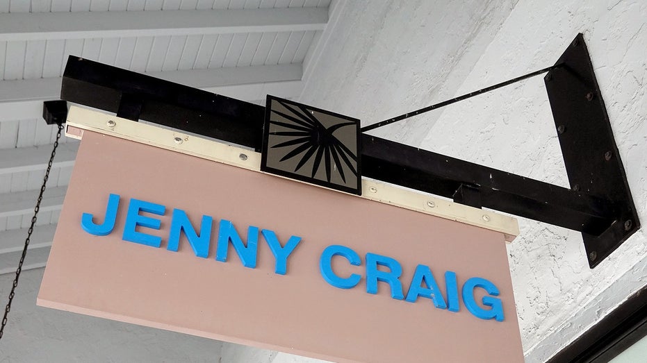 Jenny Craig store sign