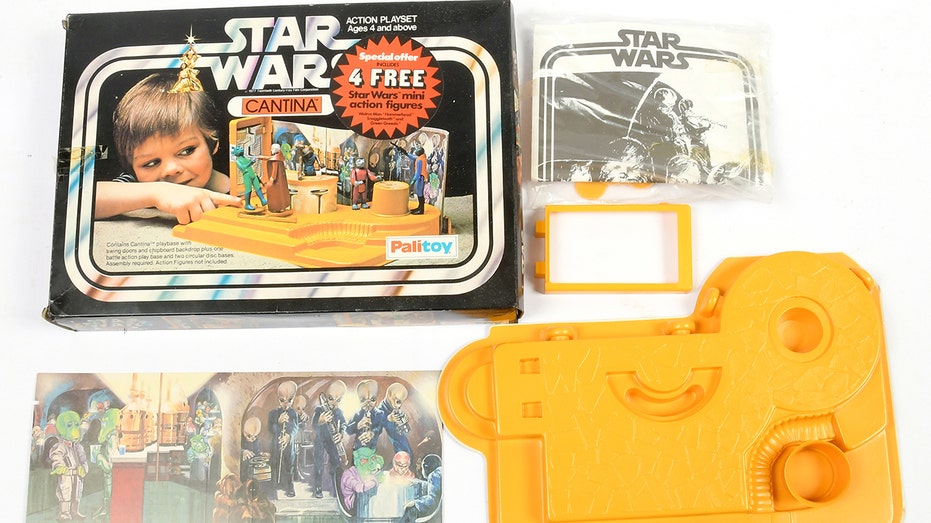 Star Wars toy collection sells for nearly 350K in shocking