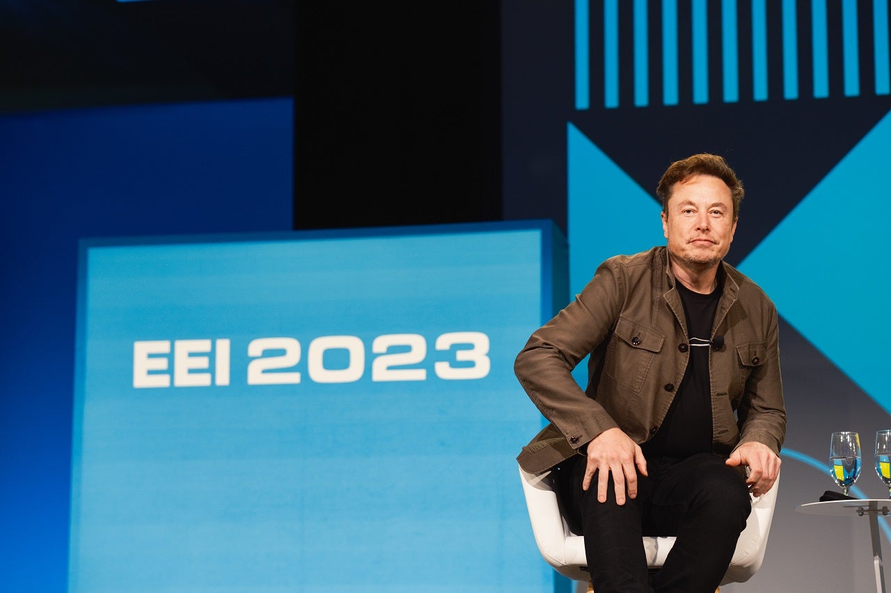 Elon store musk ev