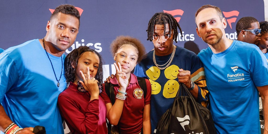 Fanatics Global Volunteer Day with Tom Brady, DJ Khaled, & Odell