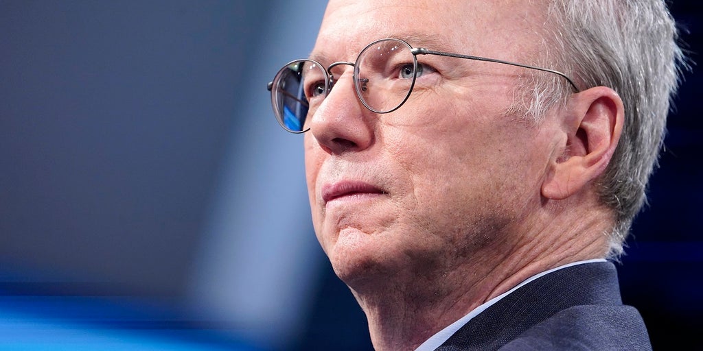 Ex-Google CEO says 2024 elections 'will be a mess' because of AI and misinformation - Vimarsana News
