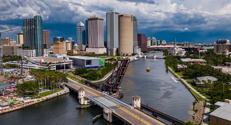 Tampa, Florida skyline