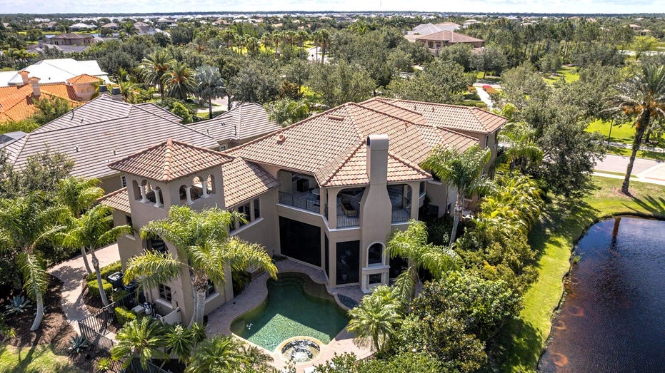 Outdoor view of Mick Jagger's home