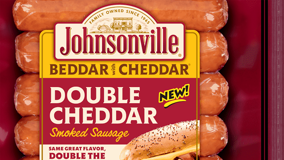 Package of Beddar with Cheddar dinner sausage links.