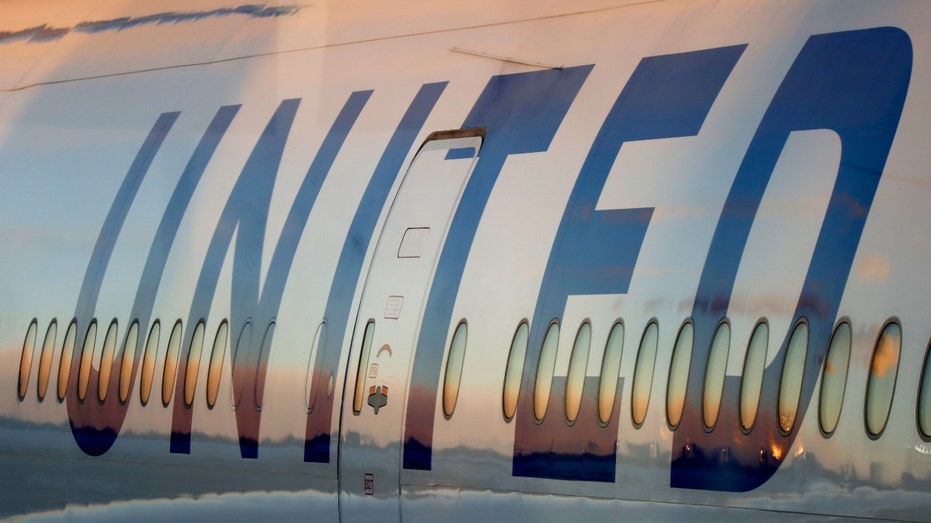 United Airlines airplanes in Newark, New Jersey