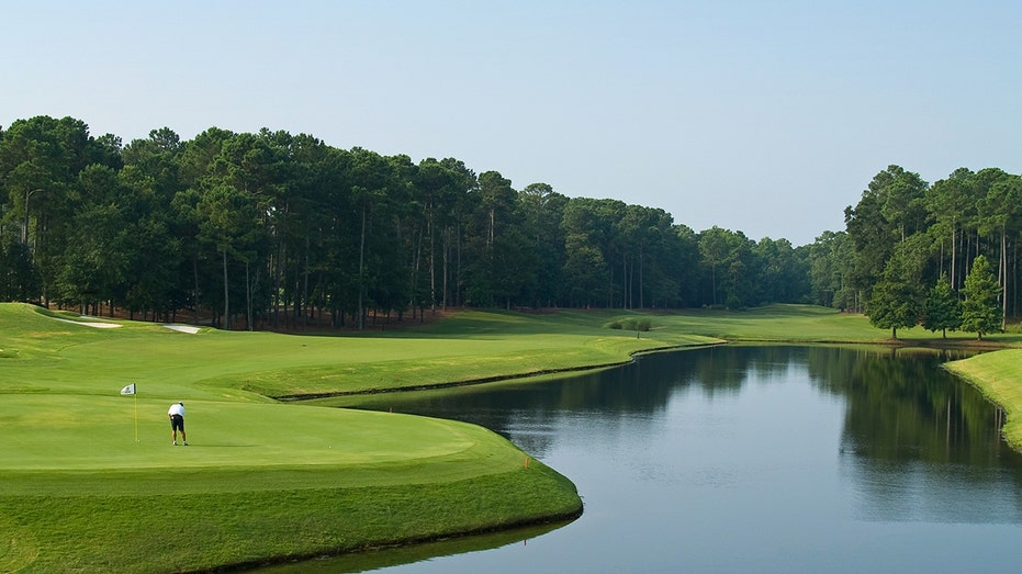 Most affordable golf towns