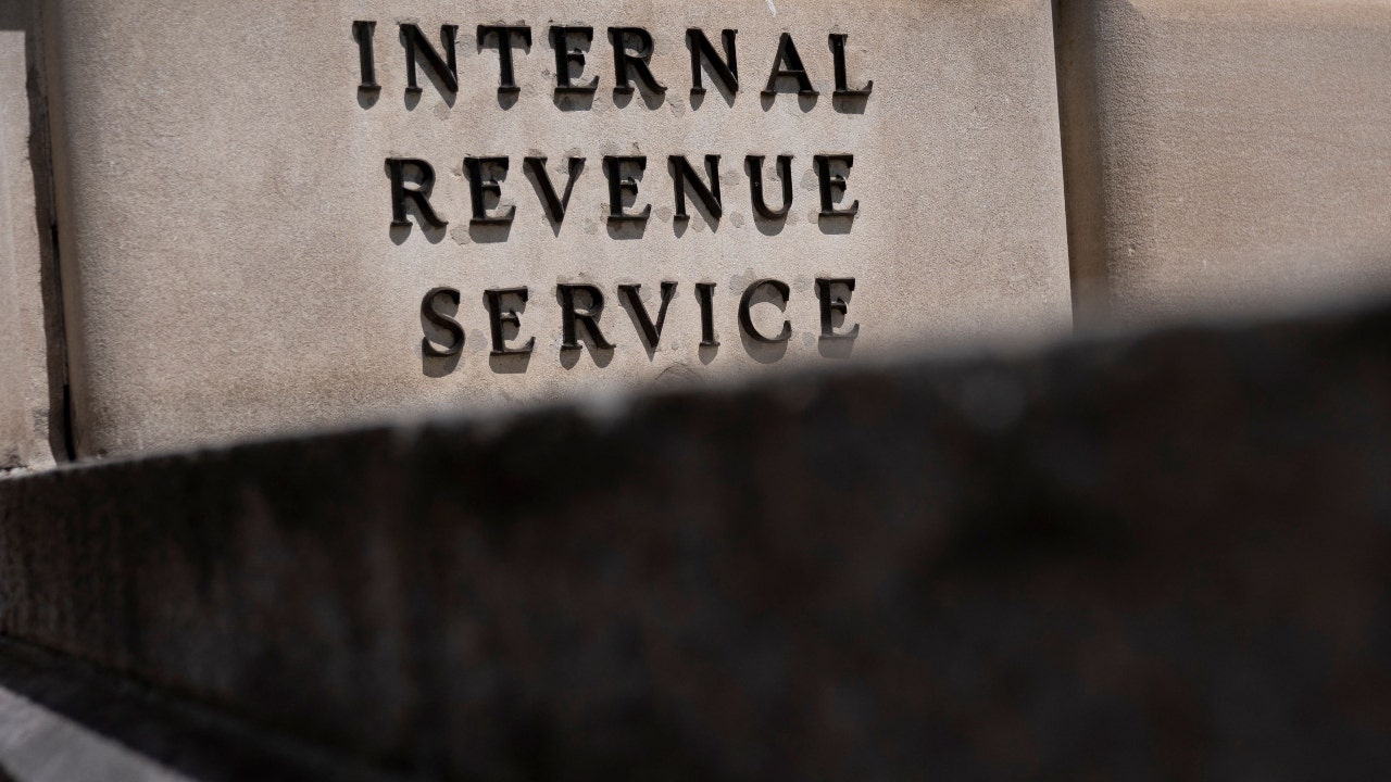 IRS Zaps Nearly $1 Billion In Penalties For Taxpayers | True Republican