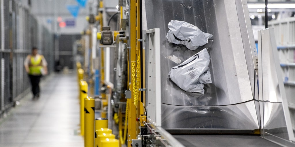 Amazon doubling its same-day delivery network - Vimarsana News