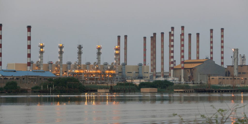 Skirting US sanctions, Iran earning billions from oil exports while Russia, China cash in - Vimarsana News