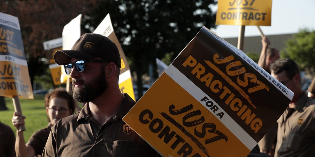 UPS, Teamsters to resume talks as strike deadline nears