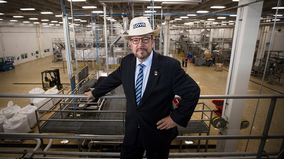 CEO Robert Unanue at Goya plant