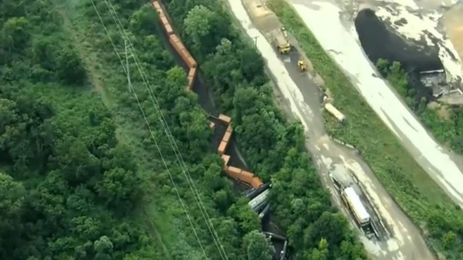 train cars derailed 