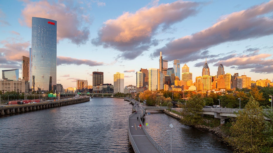 Skyline of Philadelphia at sunset