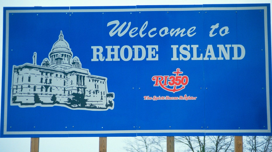 Welcome to Rhode Island sign