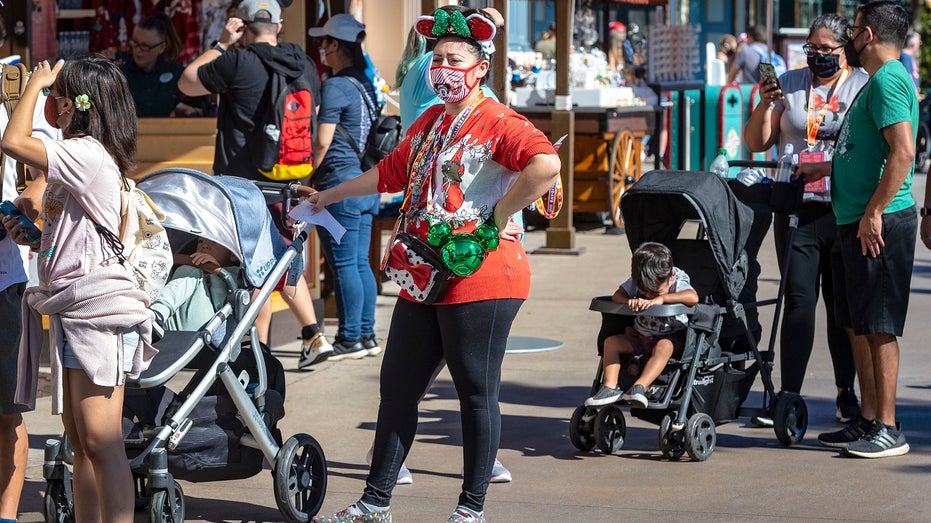 Disney guests tired in line