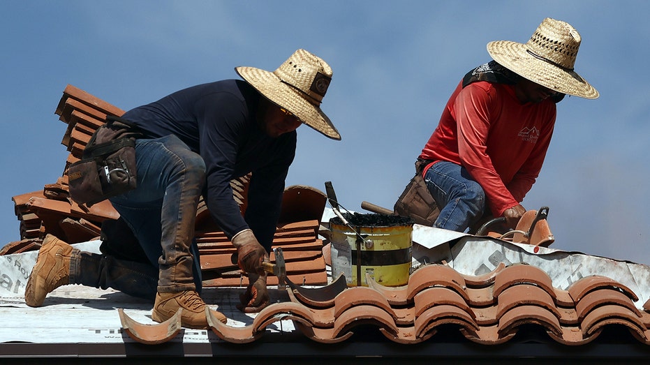 Hats for 2024 extreme heat