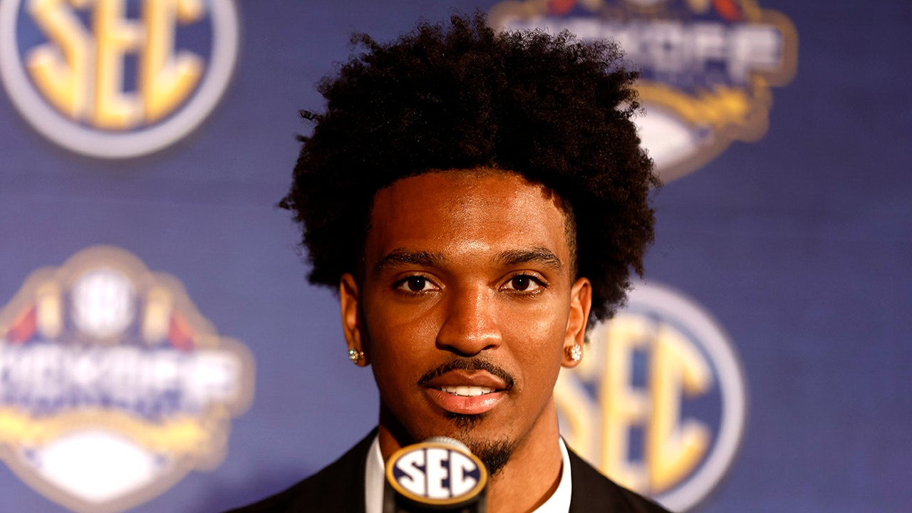 Jayden Daniels explains why LSU has top destination for NIL
