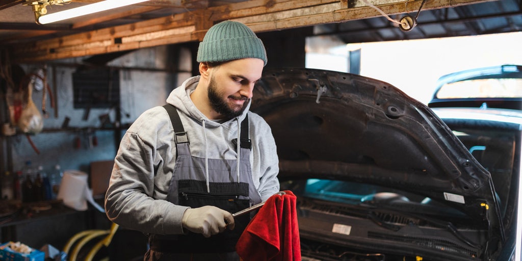 6 ways to upgrade your garage for $250 or less, according to design pros - Vimarsana News