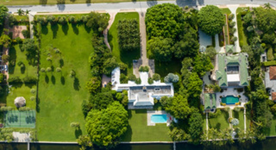 Jeff Bezos mansion