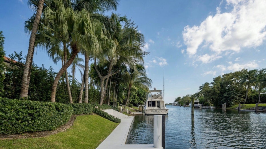 private dock