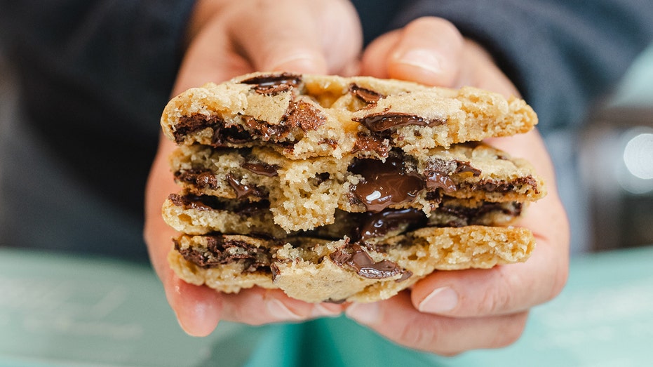 Chocolate chip cookie