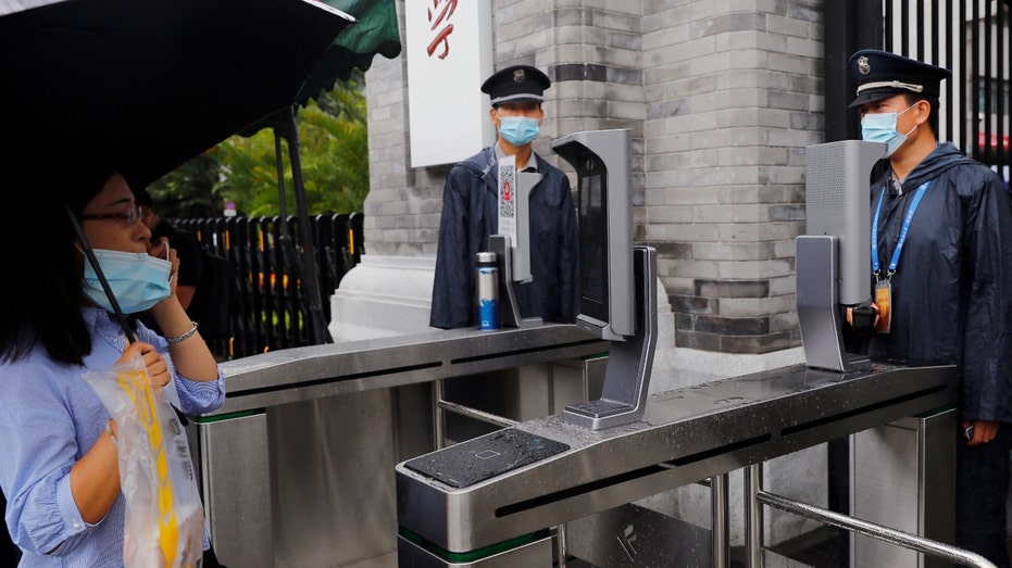 Facial recognition camera-controlled gates at Peking University
