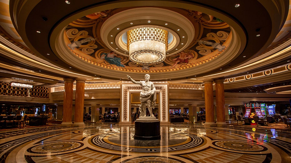 The main entrance to Caesars Palace Hotel & Casino