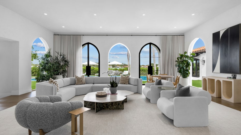 Living room of Cher's former home