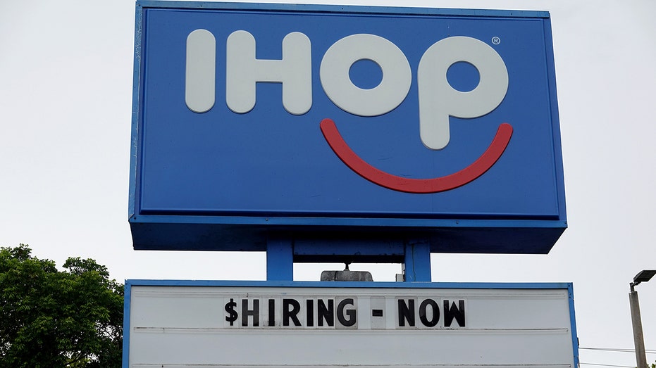 An IHOP sign