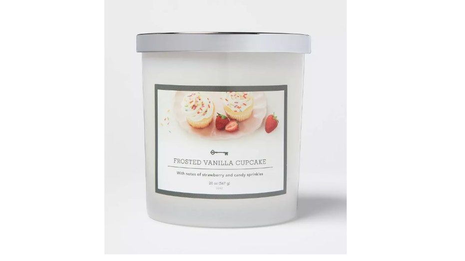 A recalled Frosted Vanilla Cupcake Threshold candle