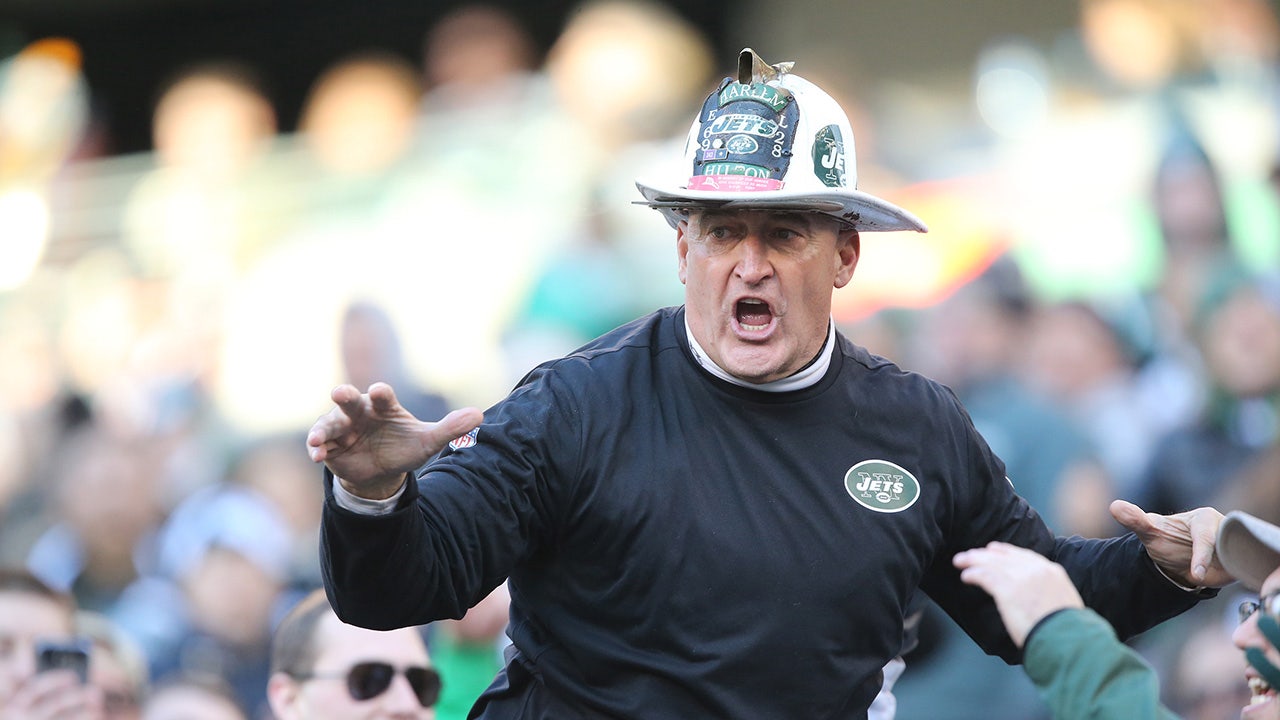 Jets superfan ‘Fireman Ed’ Anzalone using new beer to help raise money