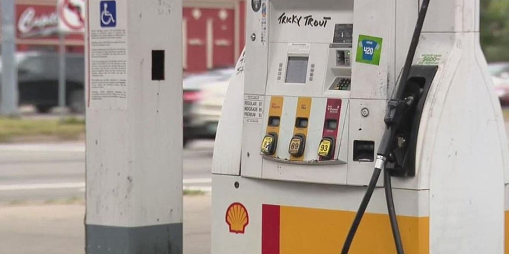 Michigan thief used Bluetooth to steal 800 gallons of gas by hacking into pumps, station owner says - Vimarsana News