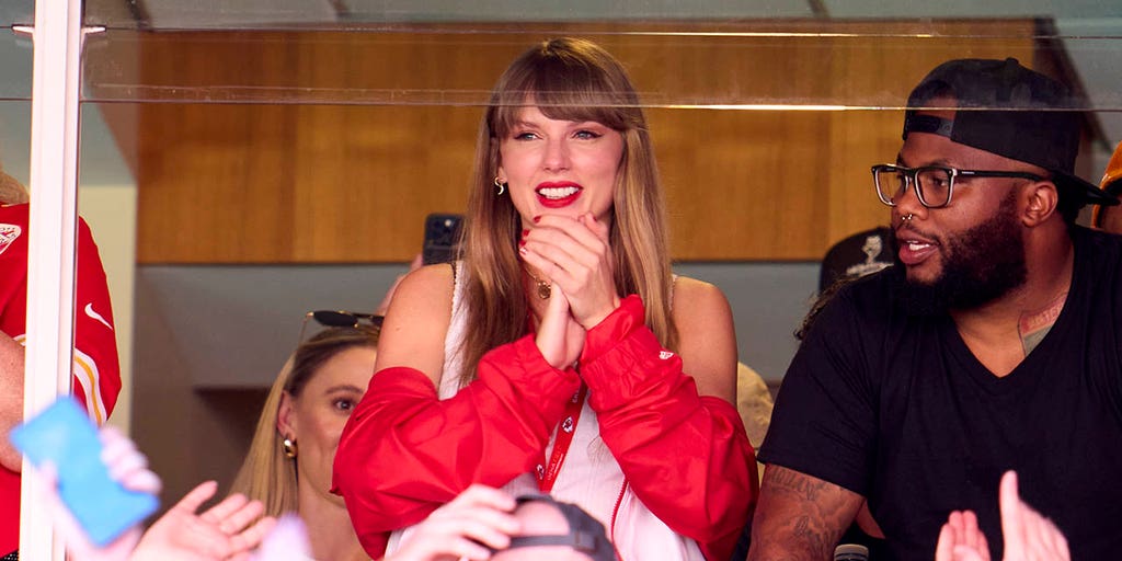 Travis Kelce Jersey Sales Spike After Taylor Swift Attends Chiefs Game