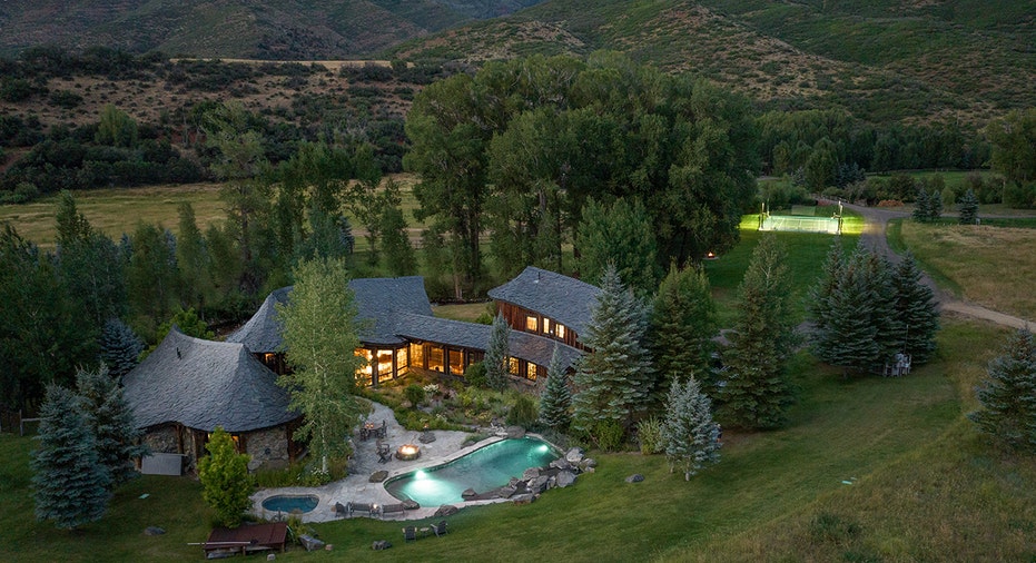 Colorado Ranch With 'hobbit-inspired' Home Listed For $68M In Aspen ...