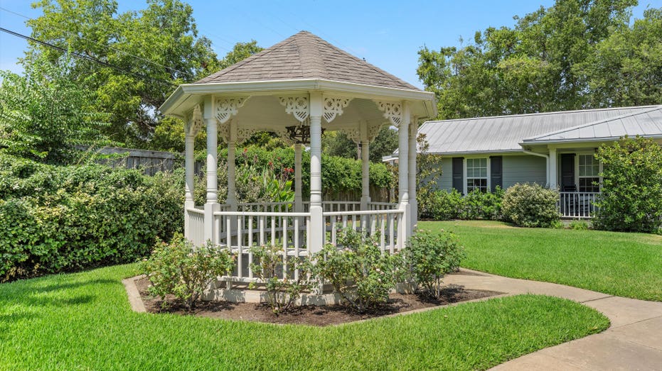 Gazebo